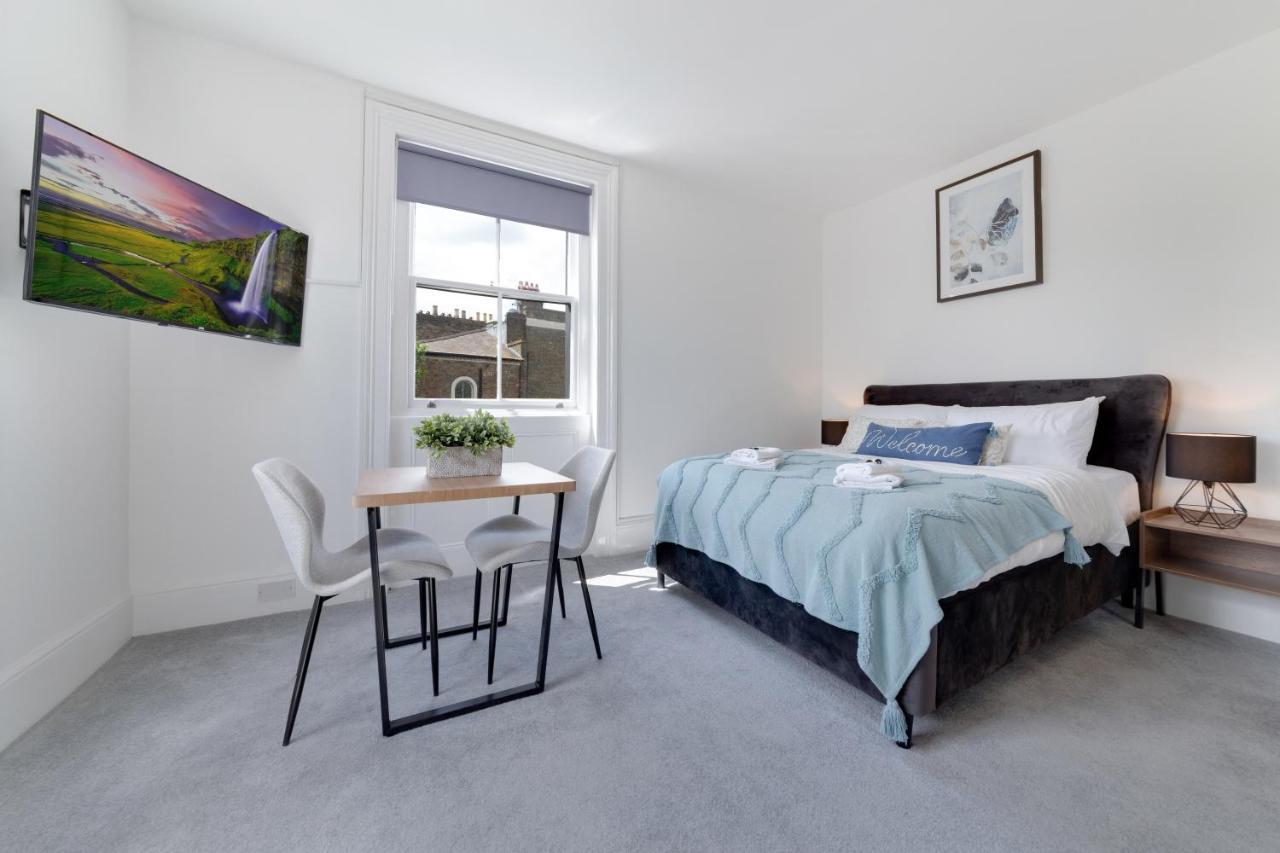Suites By Rehoboth - M'Nuchah - Camden Road Londýn Exteriér fotografie