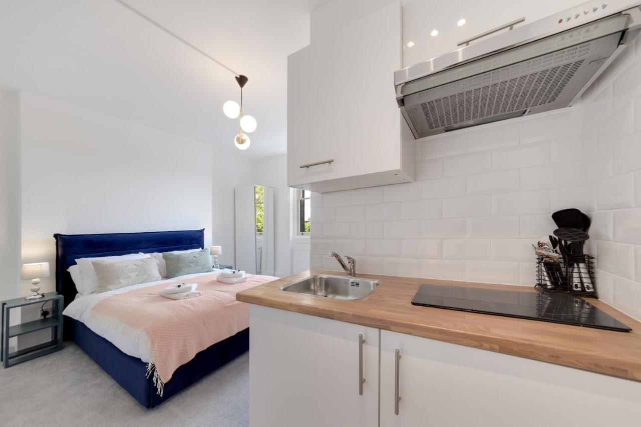 Suites By Rehoboth - M'Nuchah - Camden Road Londýn Exteriér fotografie